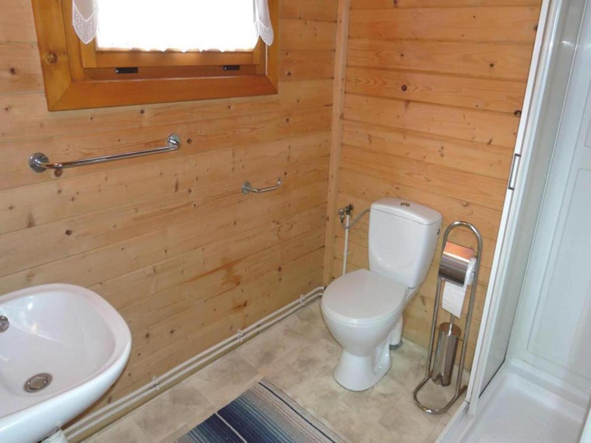Bungalow In Lubin At 300 M From The Lake Exterior foto