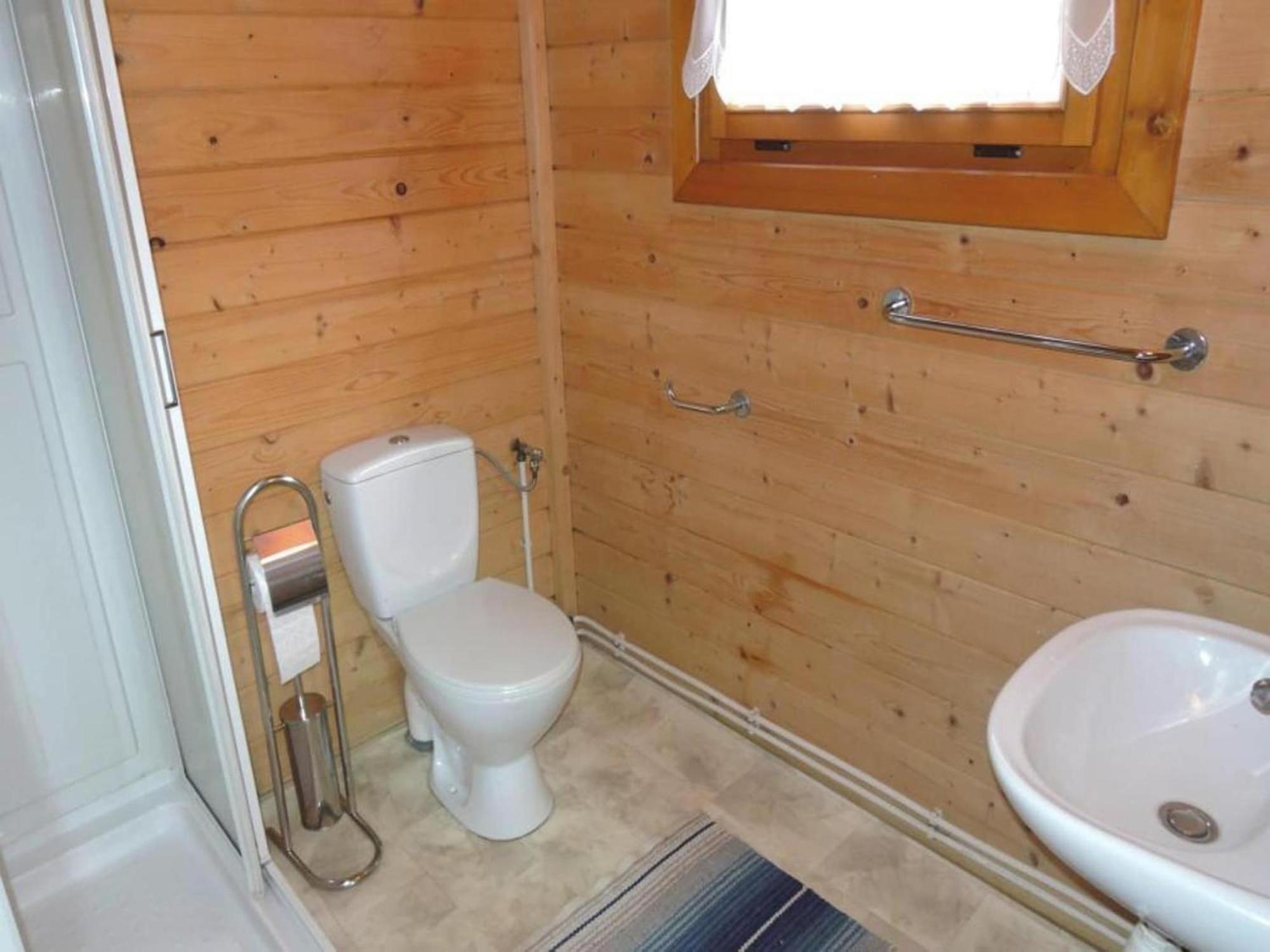 Bungalow In Lubin At 300 M From The Lake Exterior foto