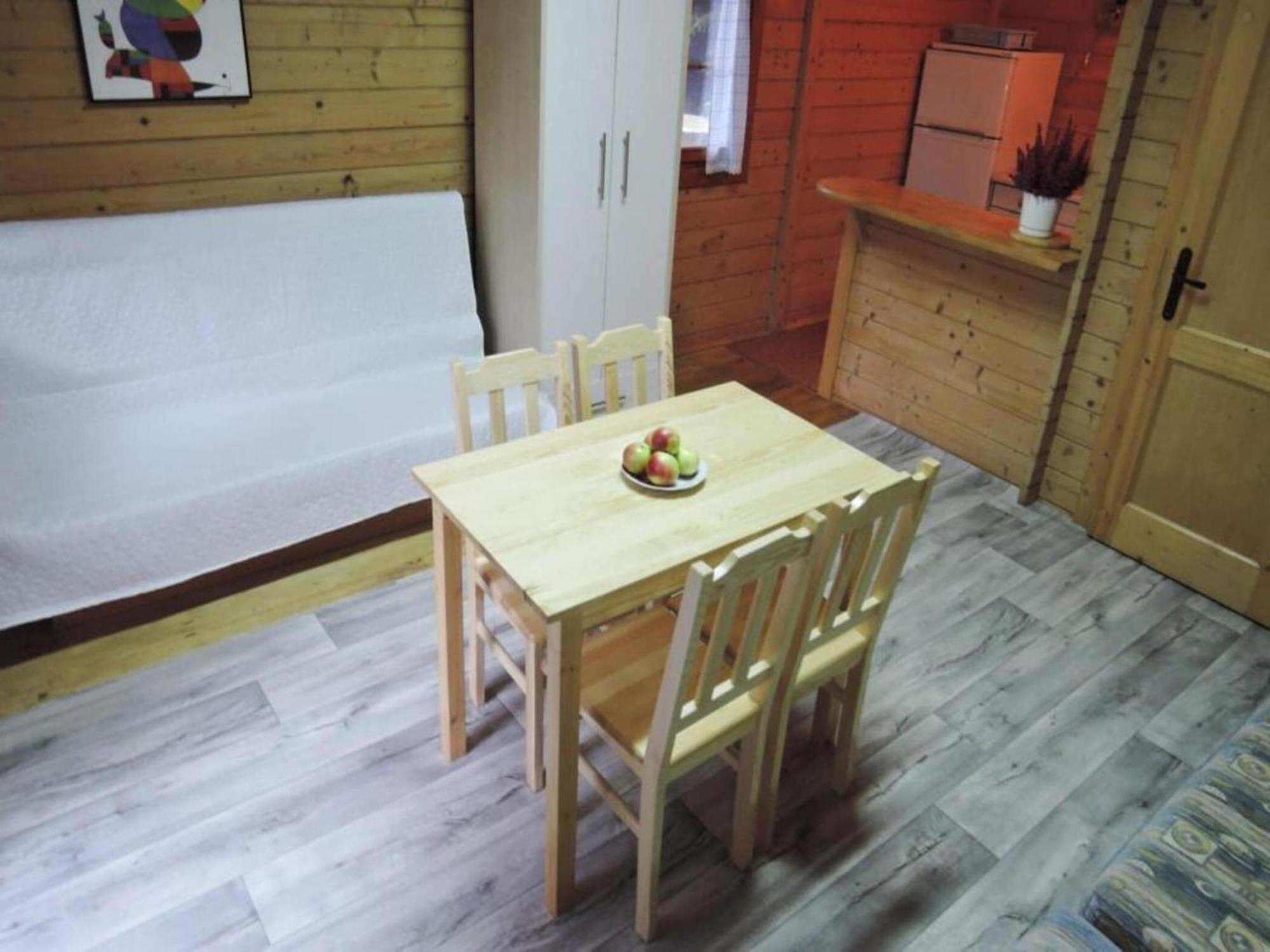 Bungalow In Lubin At 300 M From The Lake Exterior foto